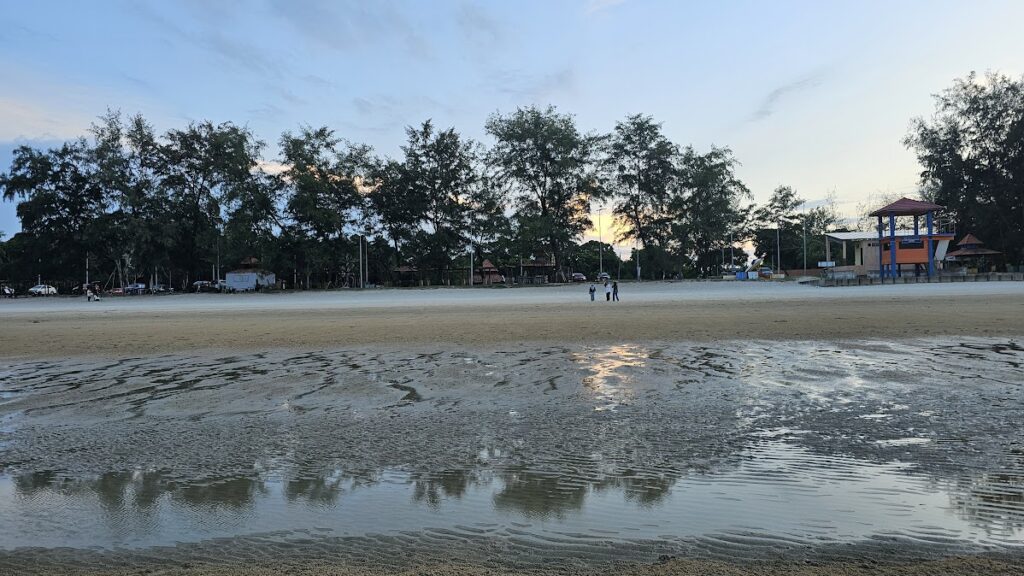 Princeton interns Navya and Iman exploring Malaysia’s cultural landmarks during their internship